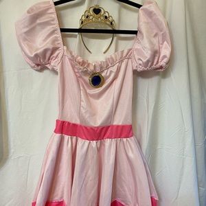 Princess Peach costume